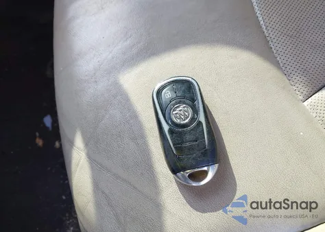 2017 Buick Lacrosse Essence из США, поврежденный, VIN 1G4ZP5SS3HU116002